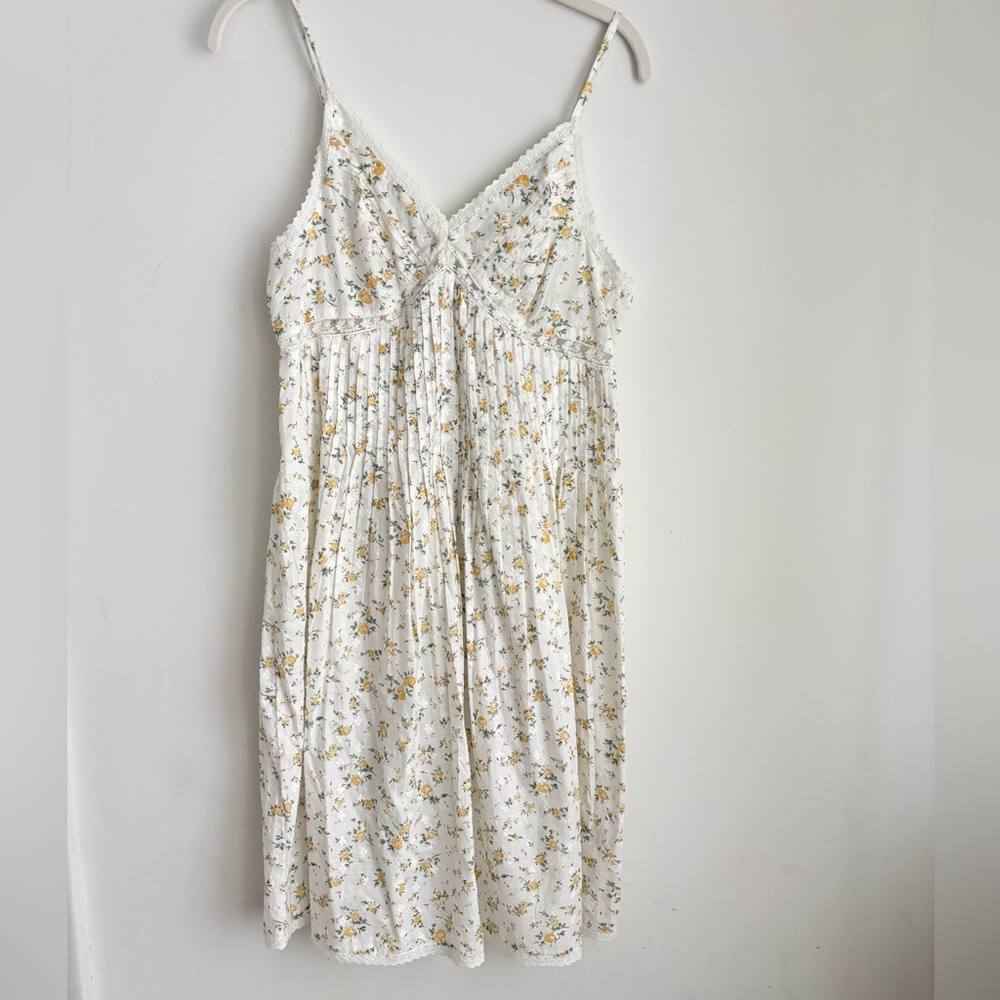 Rachel Ashley Dainty Floral Dress